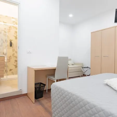 Hotel Victoria-bike Friendly Vicino Finalborgo E Mare 2*